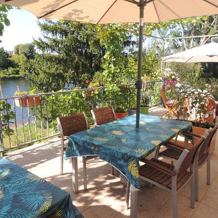 Bed and Breakfast Le Jardin Des Cygnes Pineuilh Екстер'єр фото