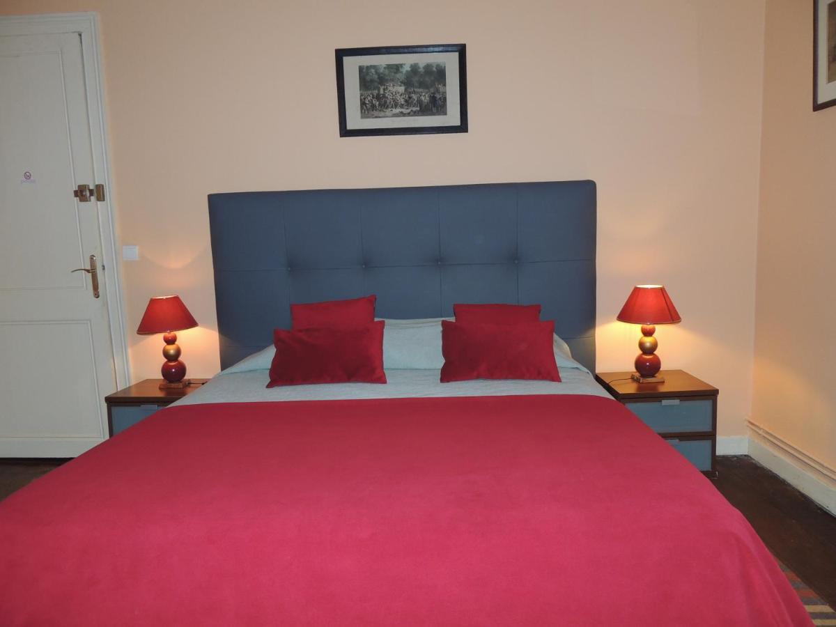Bed and Breakfast Le Jardin Des Cygnes Pineuilh Екстер'єр фото