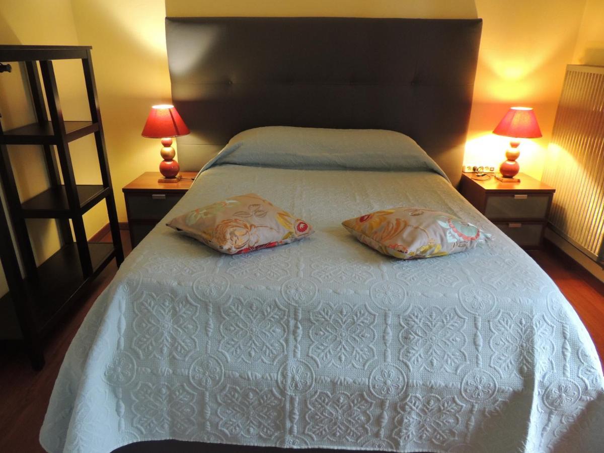 Bed and Breakfast Le Jardin Des Cygnes Pineuilh Екстер'єр фото