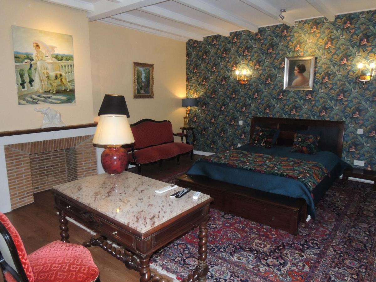 Bed and Breakfast Le Jardin Des Cygnes Pineuilh Екстер'єр фото