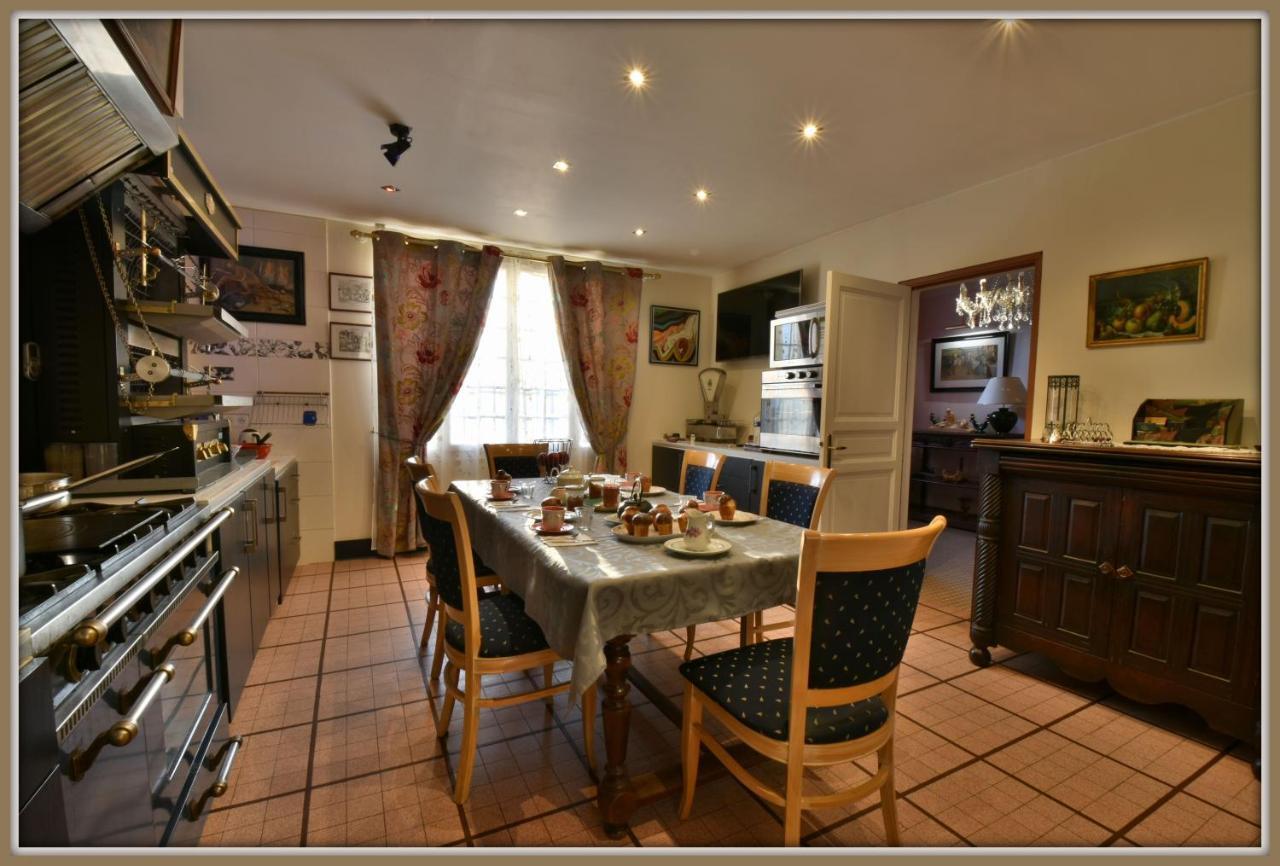 Bed and Breakfast Le Jardin Des Cygnes Pineuilh Екстер'єр фото